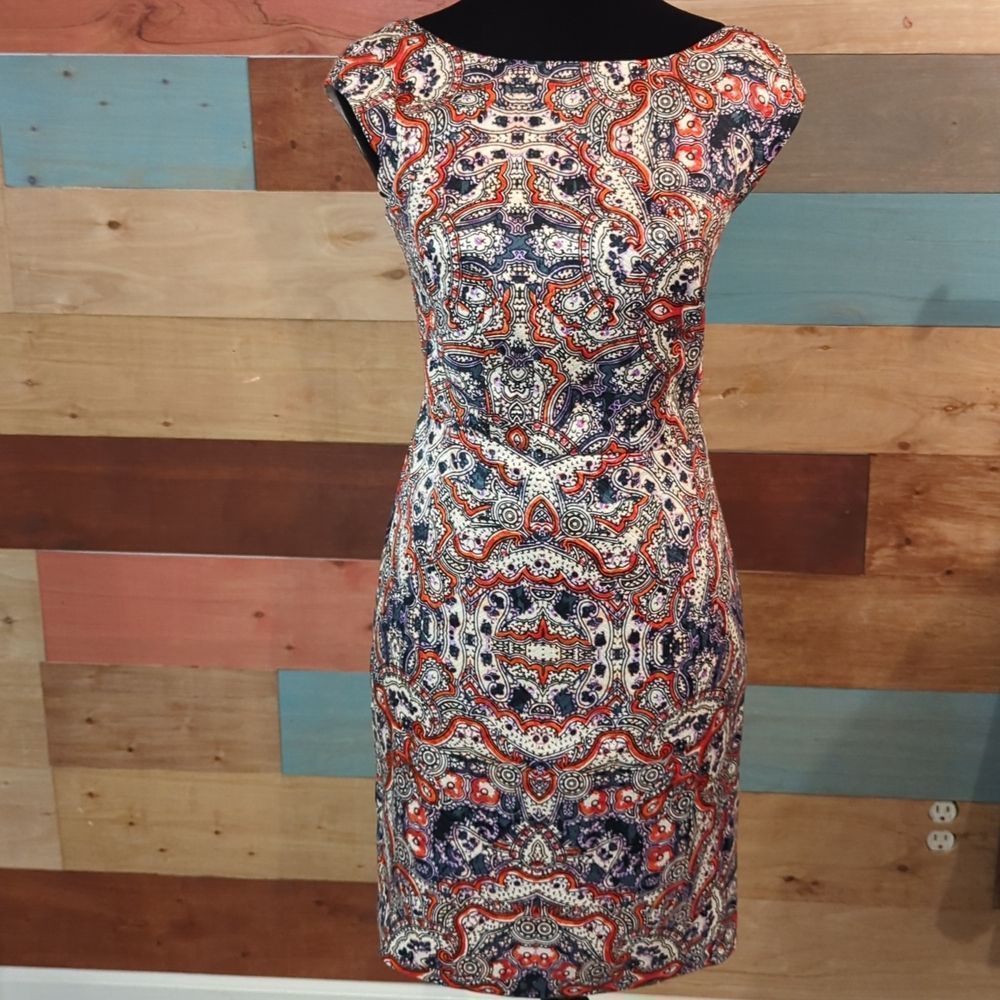 Size 0 the limited pencil dress